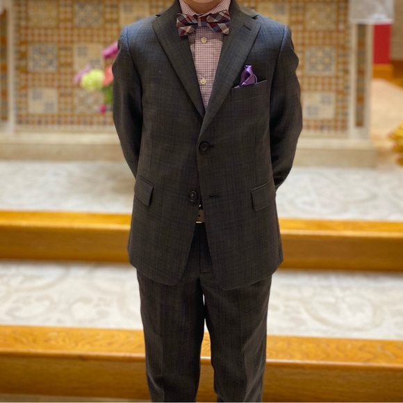 Michael Kors 2 Piece Suit. Jacket and Slacks. - Picture 2 of 9